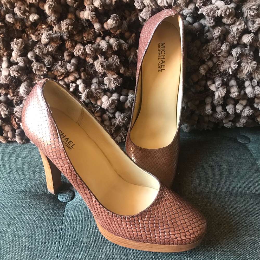 NWOT - Michael Kors Pumps - Snakeskin Design